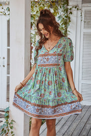 Damen Sommer-Minikleid mit kurzen Ärmeln und Blumenmuster für Damen